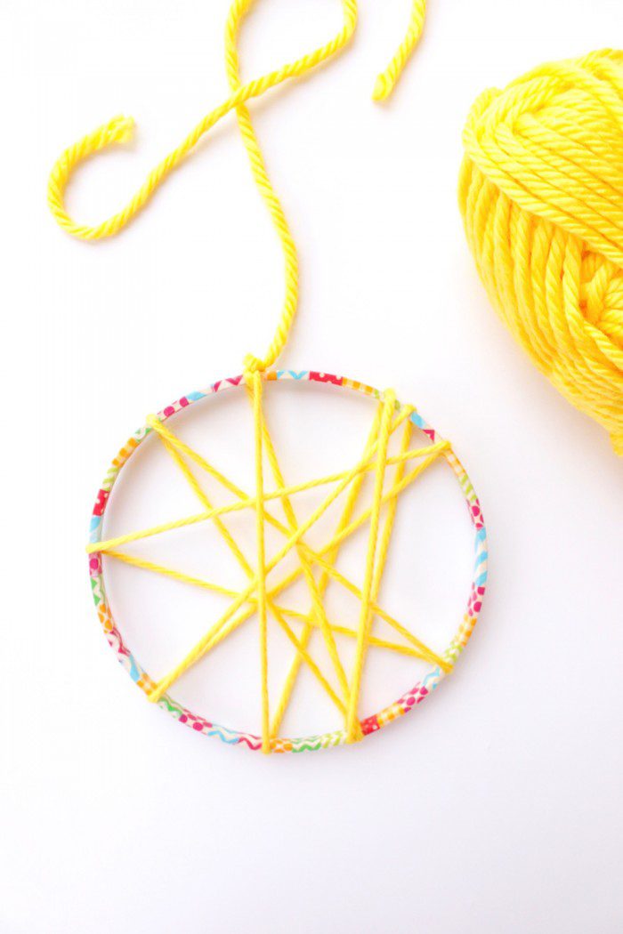 DIY Dream Catchers for Kids with Yarn