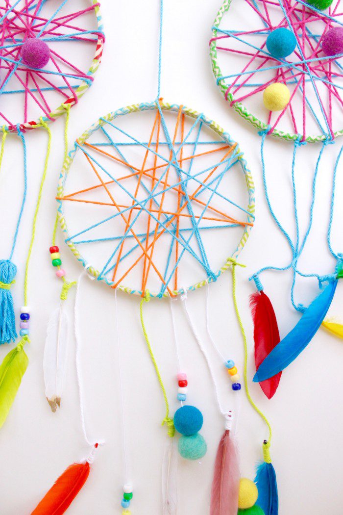 Easy kids' craft: Make your own dream catcher – Bedtime Board Game