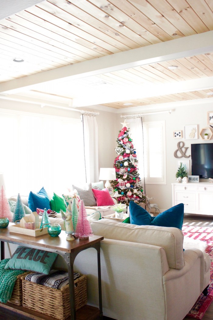 Holiday House Tour 26