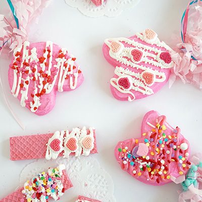 Valentine’s Day DIY Marshmallow Peep Pops & Cookies